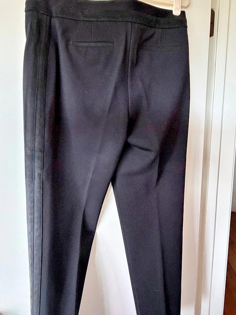 Anne Klein Straight Leg Pants with suede side stripes in Black Size 12 NWT